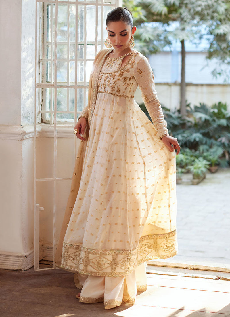 Simee Ivory Kalidaar, Lehenga and Dupatta Farah Talib Aziz