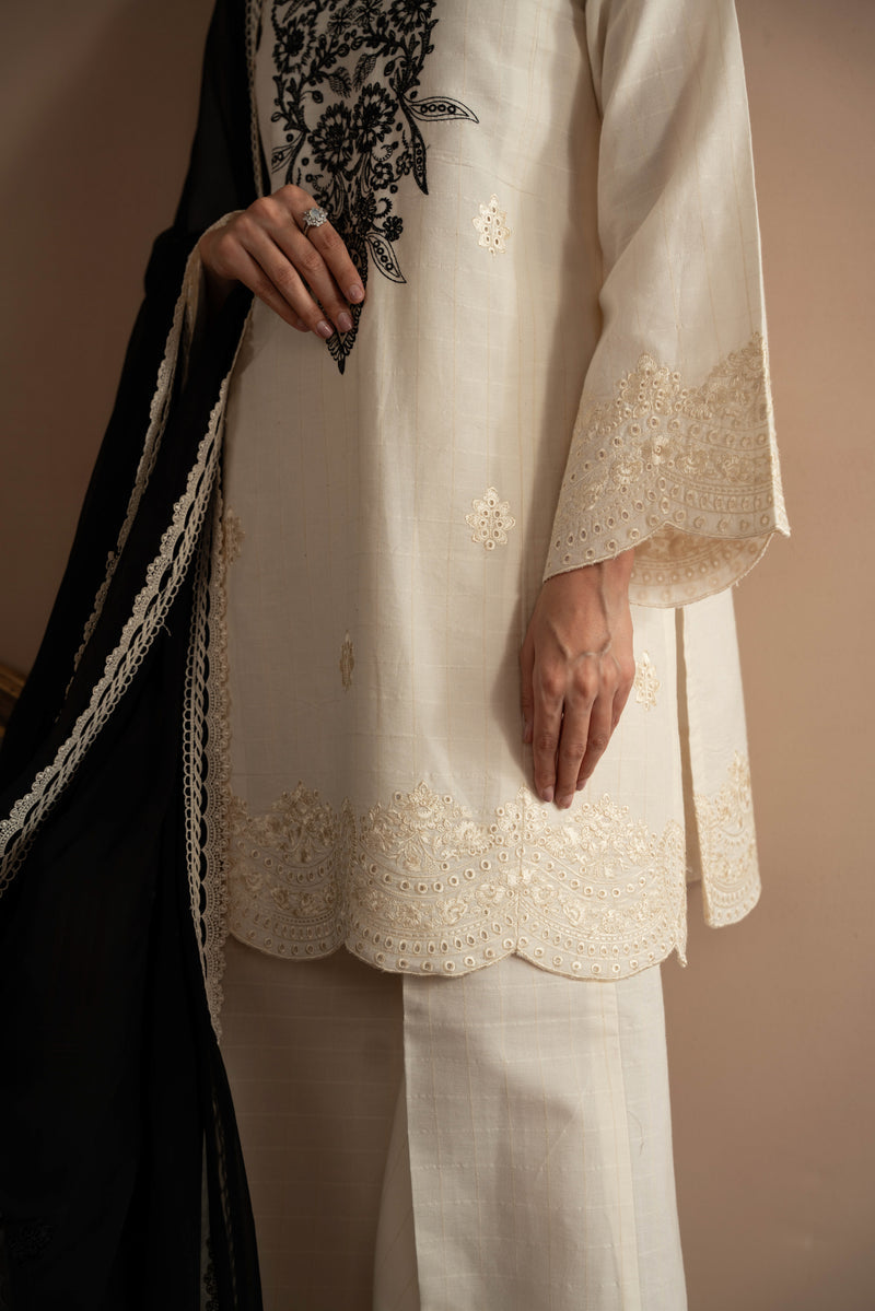 IVORY & BLACK EMBROIDERED SET (NPA3-24423) Zaib