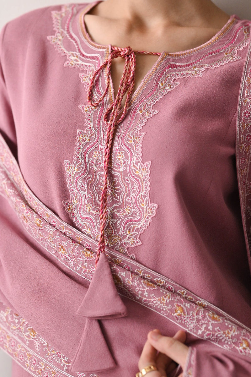 PASTEL PINK LUXURY EMBROIDERED KARANDI SET (NEL-24636) Zaib