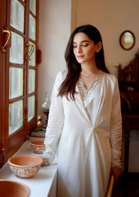 Miral - White Zainab Zulfiqar