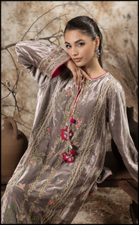 Smoky Lavender Sumaira Aurangzeb